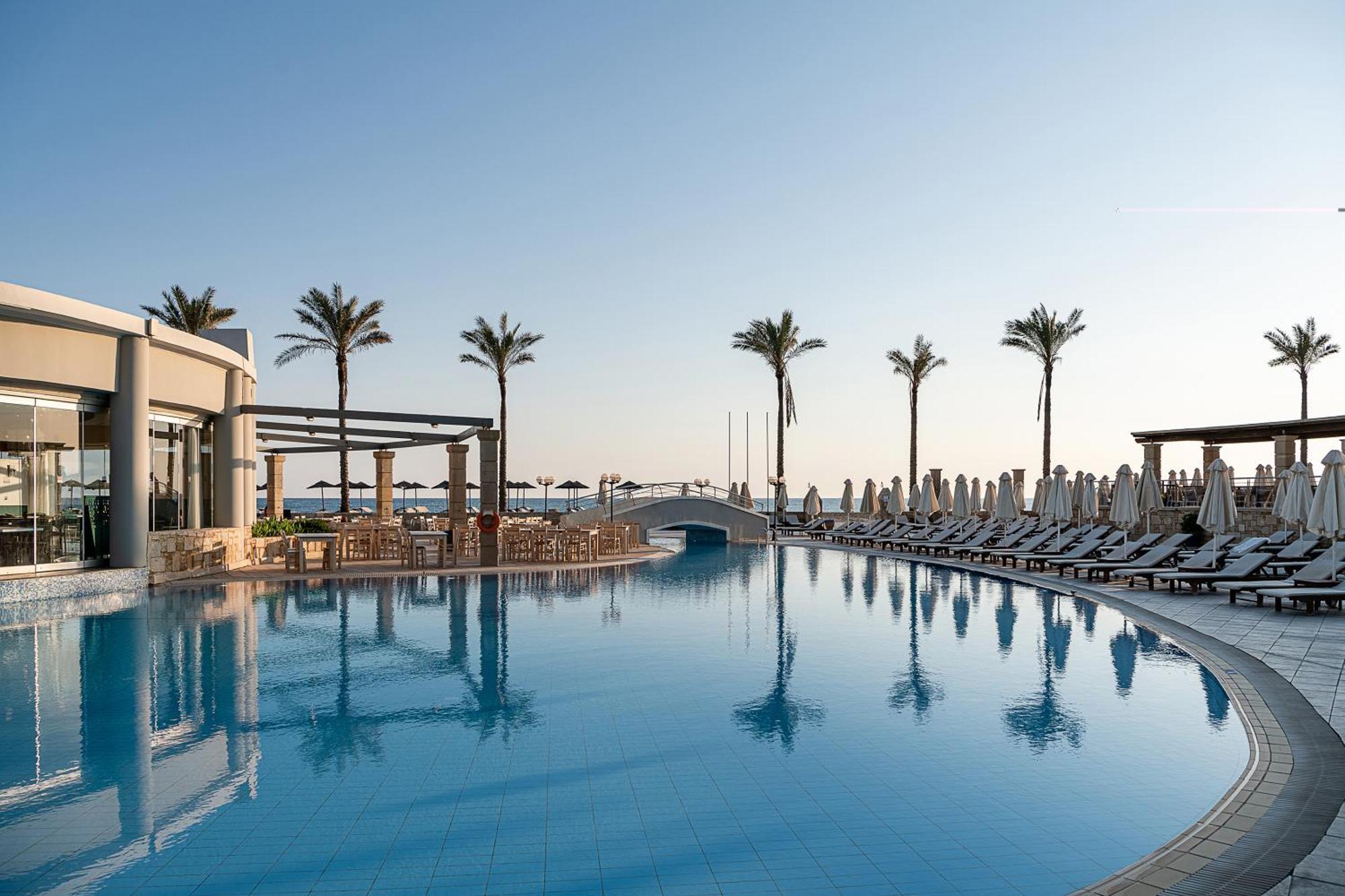 Caldera Beach Gerani  Exterior photo