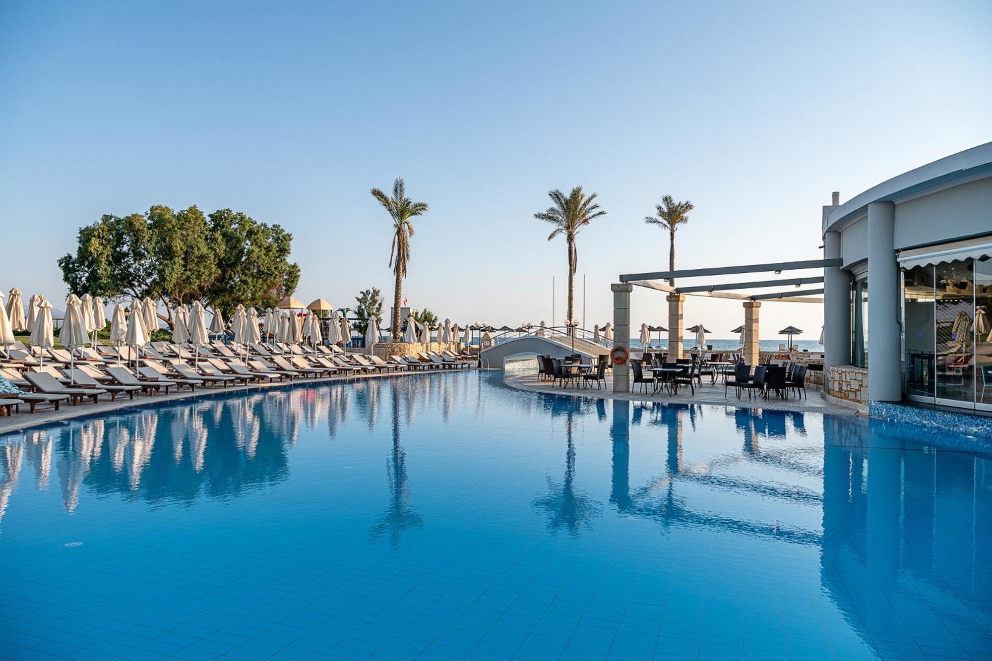 Caldera Beach Gerani  Exterior photo